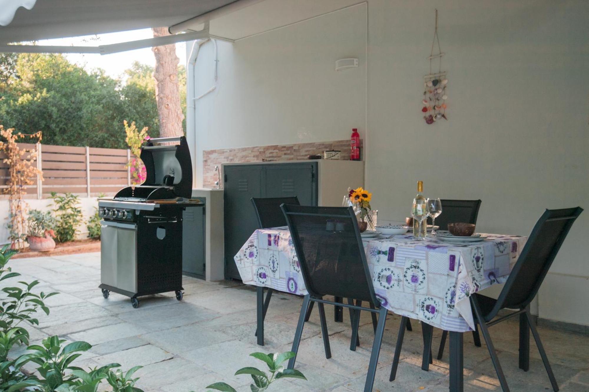 Sea Zen Guesthouse ราฟีนา ภายนอก รูปภาพ